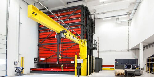 Abbildung Warehouse lifts